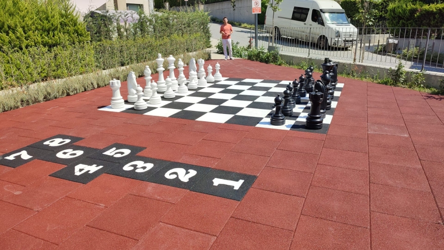 BAHÇE SATRANÇ TAKIMI 45 CM ŞAH